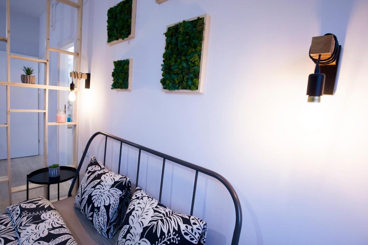Ideal Studio Bukares Bagian luar foto