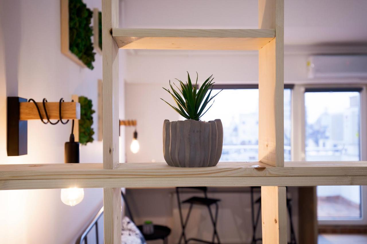 Ideal Studio Bukares Bagian luar foto